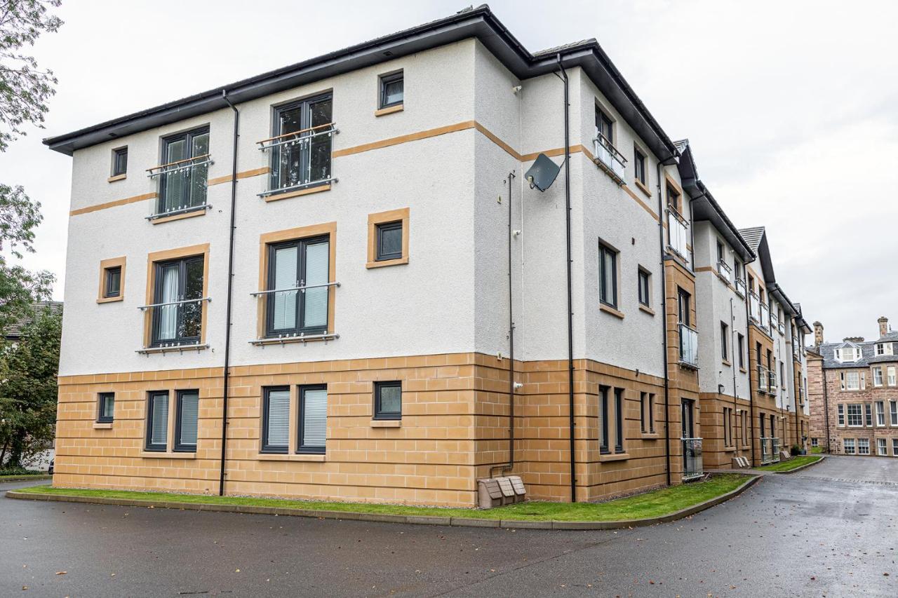 Hedgefield House - Serene Top Floor Flat Inverness Exterior photo